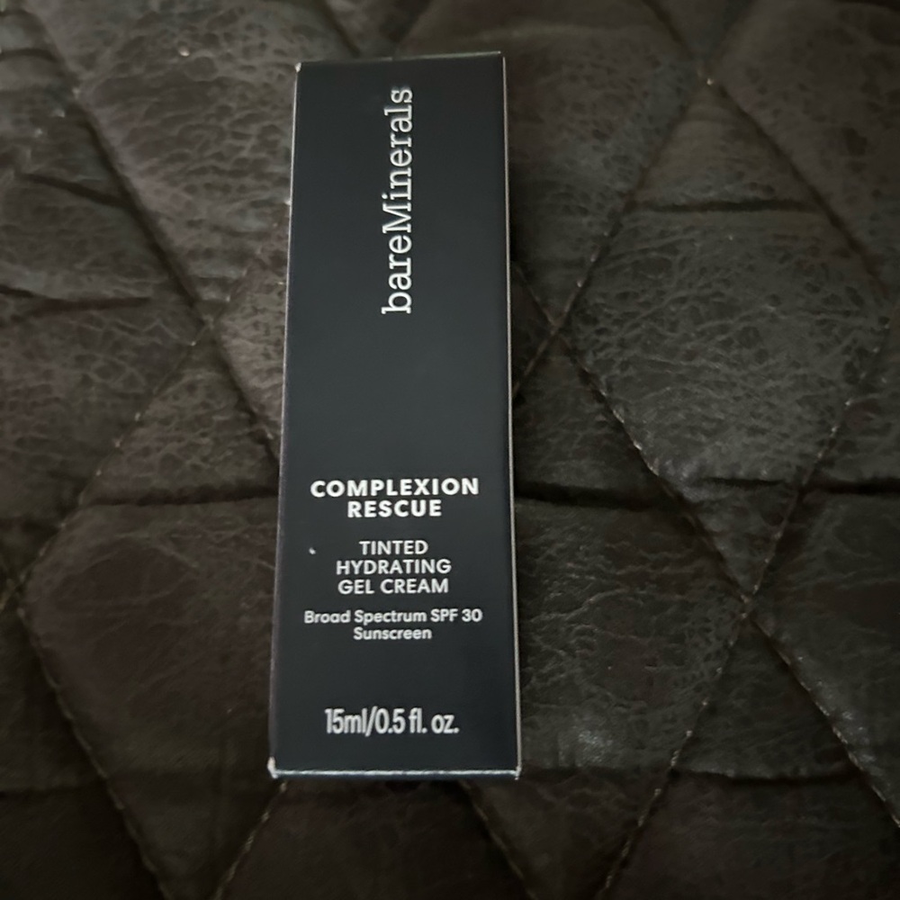 bareMinerals Complexion Rescue Gel Cream in Desert 6.5